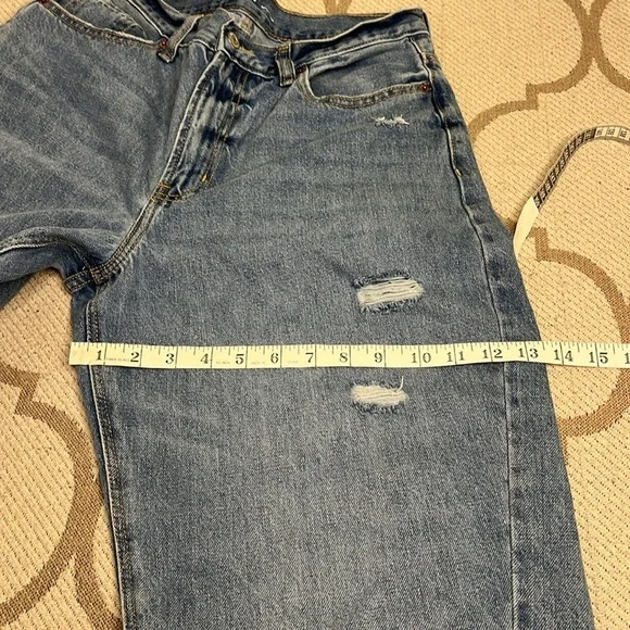 Old Navy extra hi-rise loose taper me Darla Blue Jeans - Picture 8 of 16